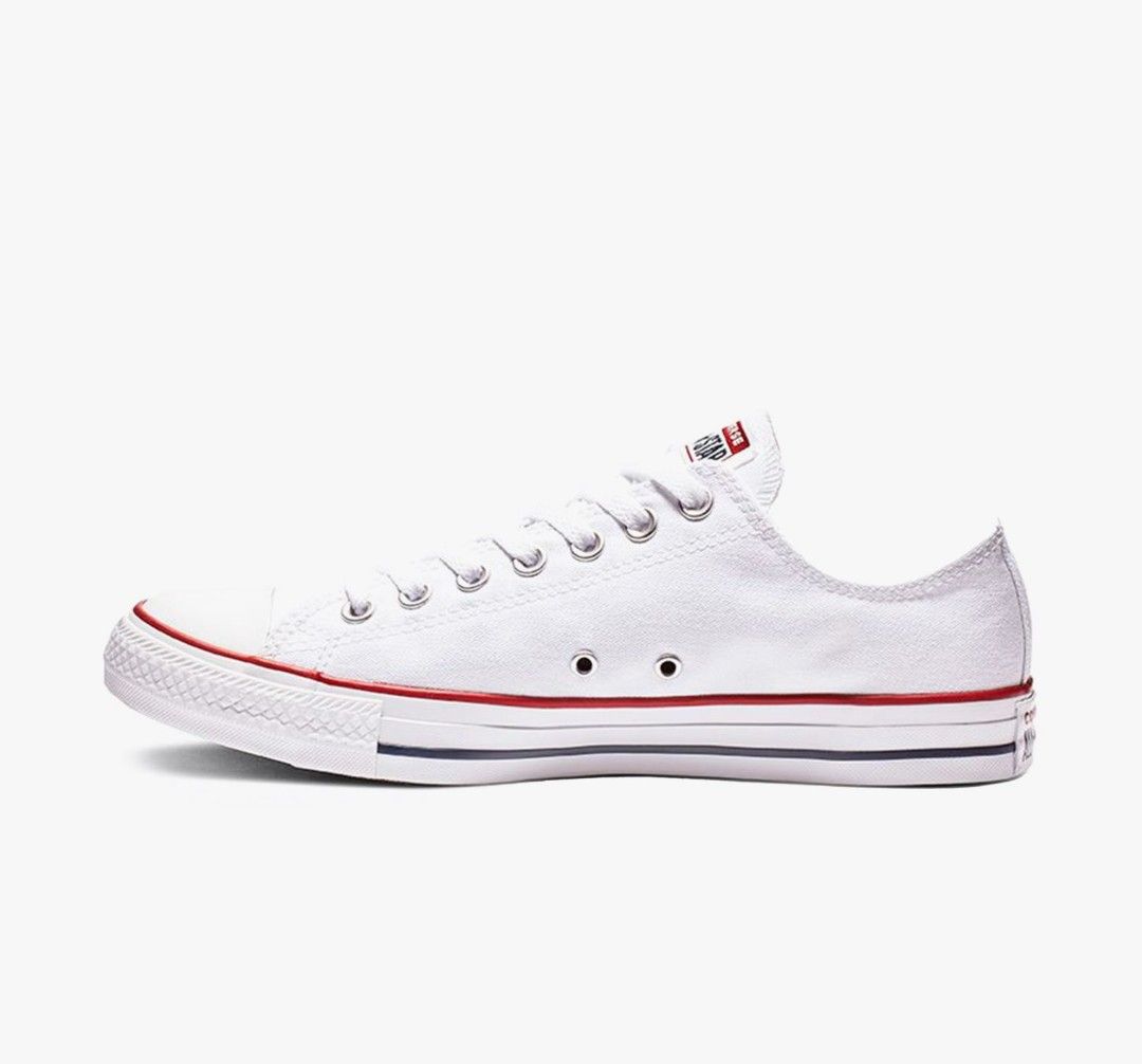 Chuck taylors best sale low tops