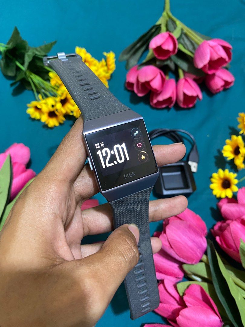 Ionic charcoal smoke gray fitbit hotsell