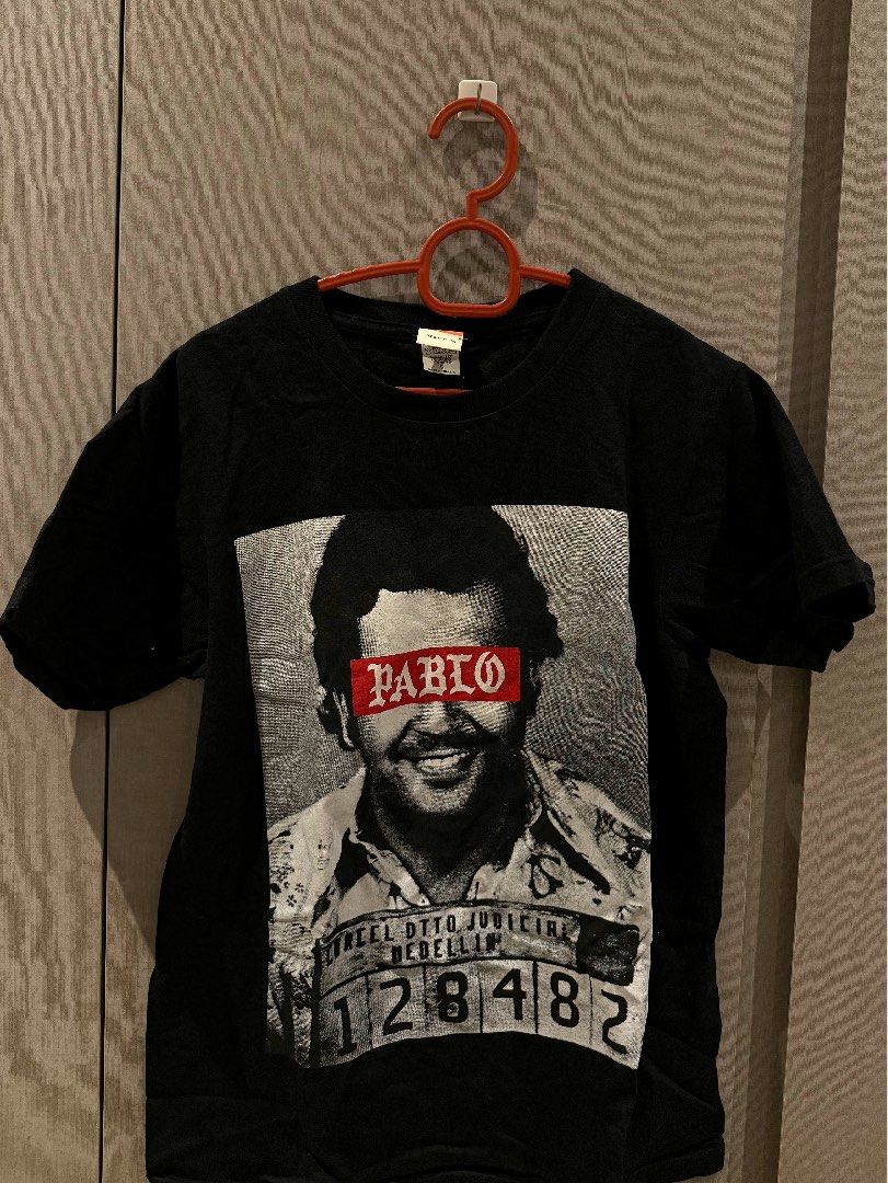 Pablo escobar supreme shirt store