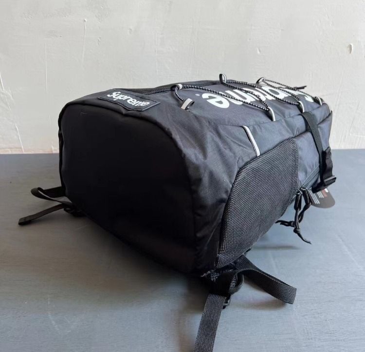 Supreme ss17 cheap backpack black