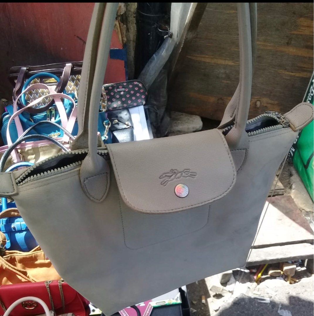 Ukuran store tas longchamp