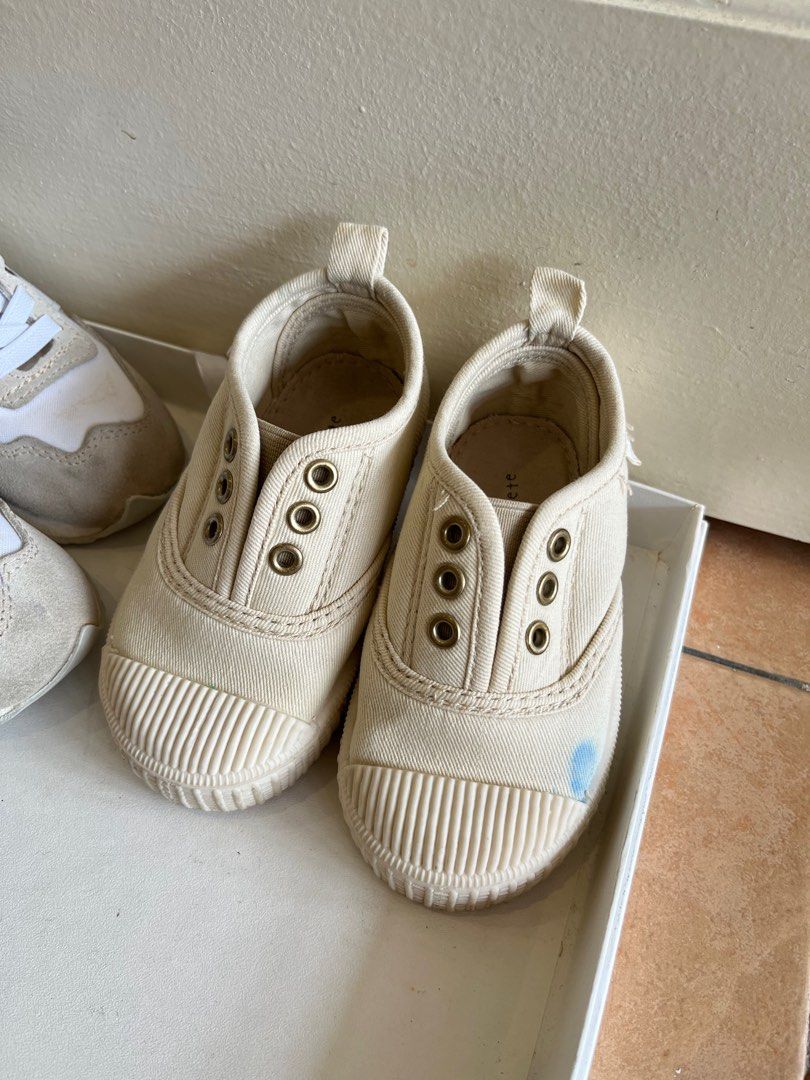 Cat and jack color changing shoes hot sale
