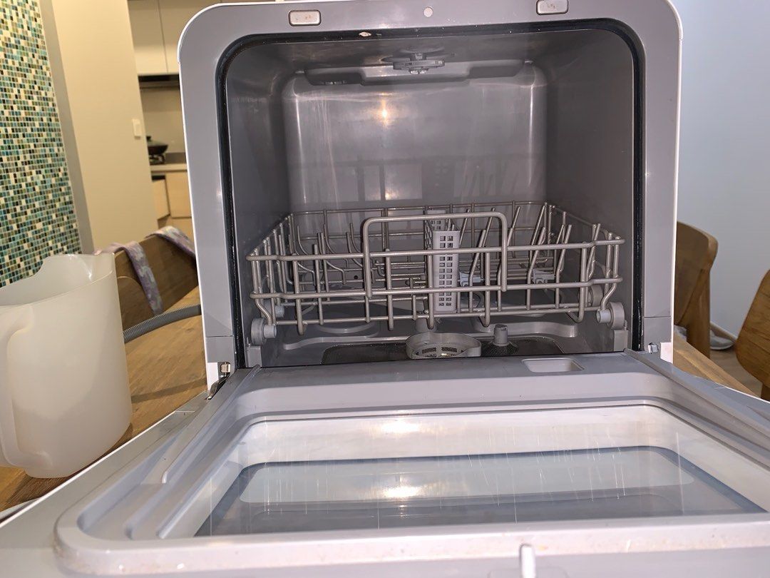 TOSHIBA DWS22ASG MINI 5L PORTABLE DISHWASHER, TV & Home Appliances
