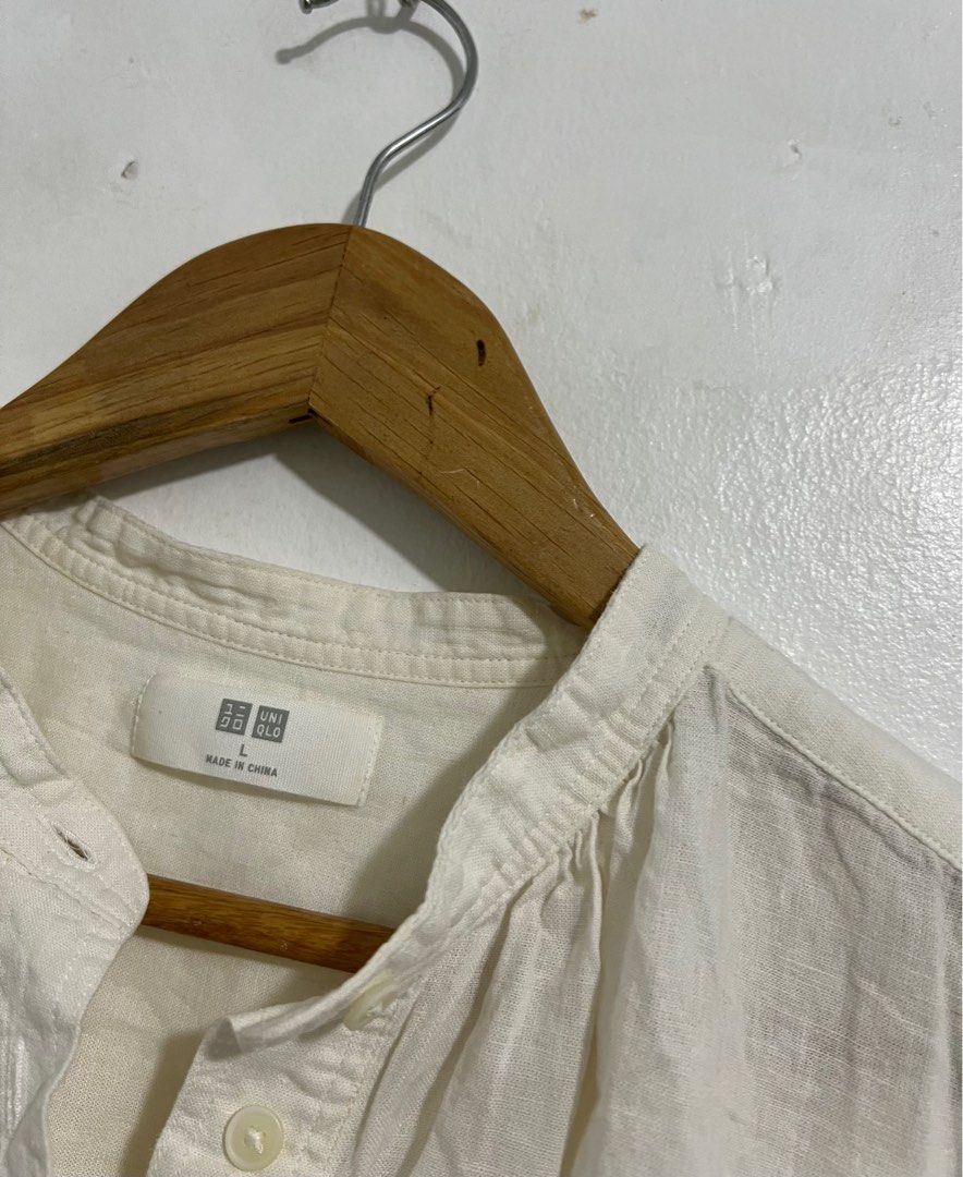 UNIQLO linen blend short sleeve, Women's Fashion, Tops, Shirts on Carousell
