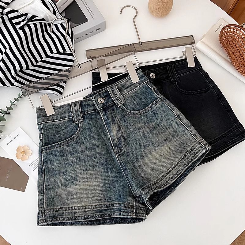 Slimming denim shorts top
