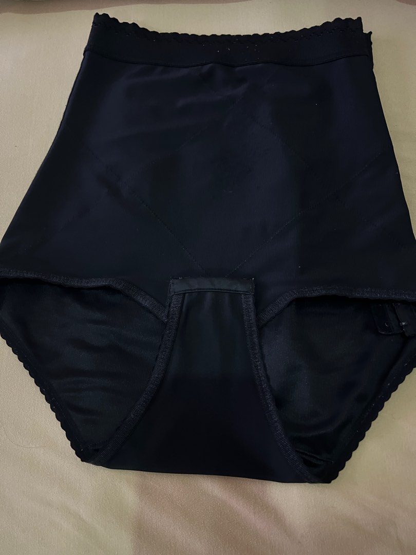 Wink Binder Large, Women's Fashion, Maternity wear on Carousell