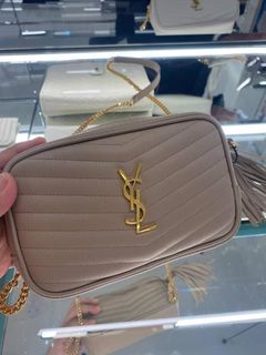 (Category: ) located in . Submitted by myselectedbags (Listing ID 1272909466, Image 1). Description: .