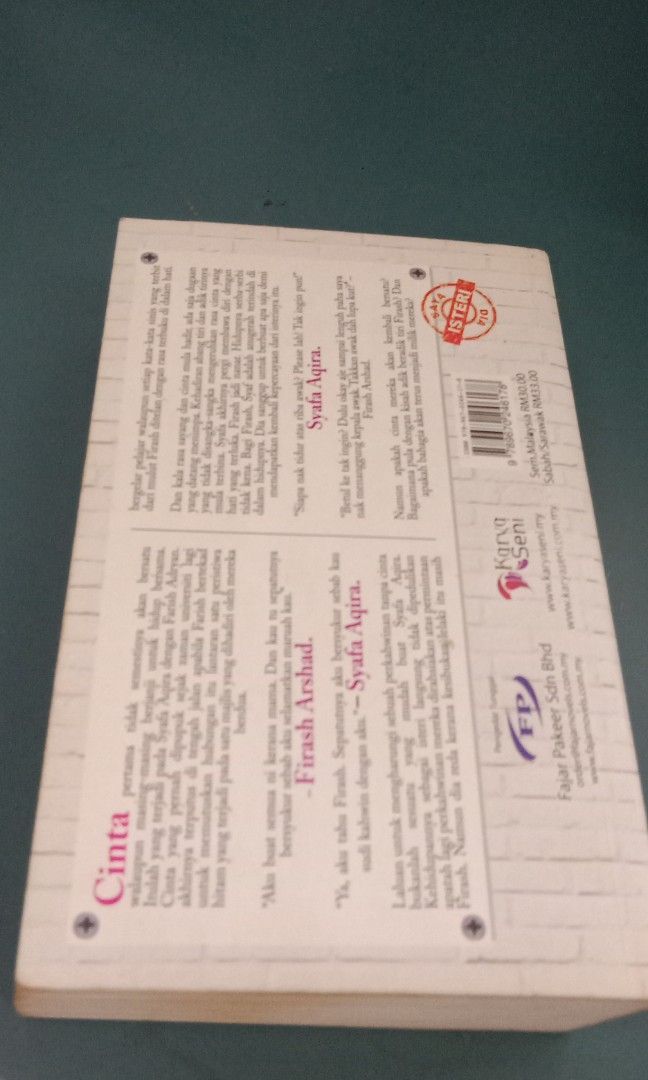 2012 (Category: Storybooks) located in Sungai Petani. Submitted by bamboohousesp (Listing ID 1272996434, Image 3). Description: Title Sebenarnya, saya isteri dia! Author Zura Asyfar Publisher Penerbitan Karyaseni, 2012 ISBN 9670246172, 9789670246178 Length 897 pages condition:9/10 upload Dec 23.