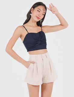 (Category: ) located in . Submitted by closet.bursting (Listing ID 1272985157, Image 1). Description: .