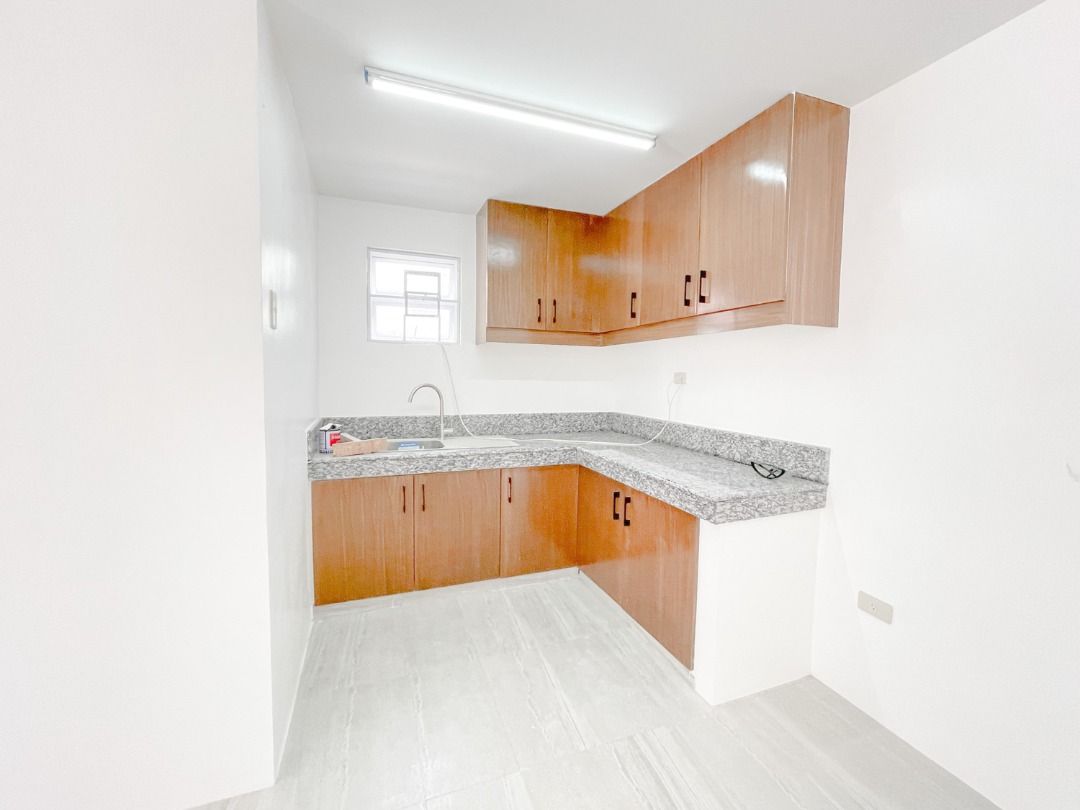 97 sqm Groundflr Mandaluyong Office Space Industrial for Rent Lease Rev