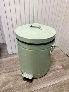 （分類：）位於 。 由 char.c. 提交（商品編號 1273011430，圖片 1）。簡介： 。