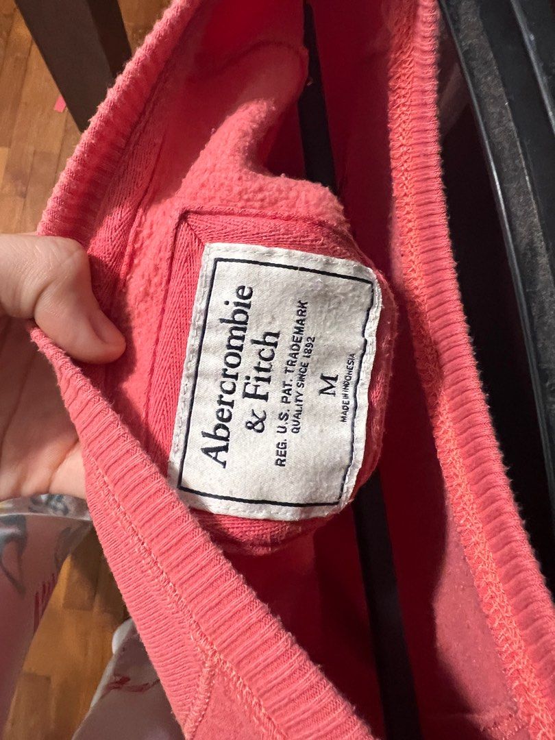 abercrombie and fitch sweater Women s Fashion Tops Longsleeves
