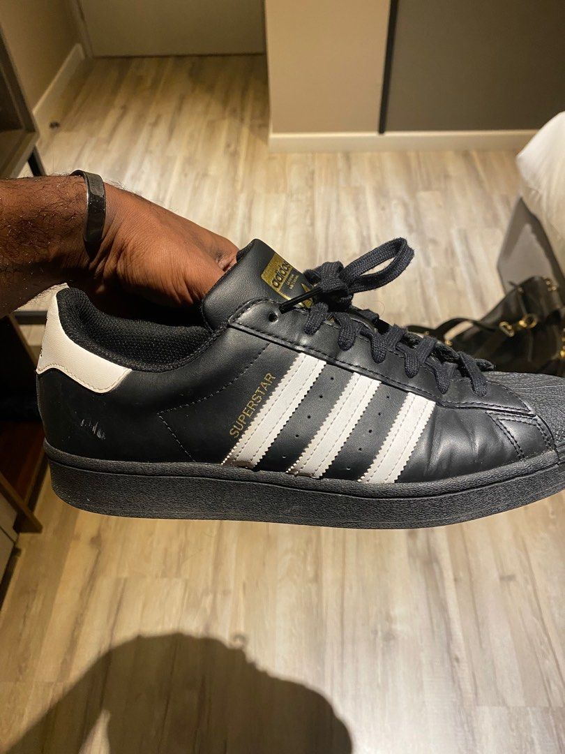 Black on deals black shell toe