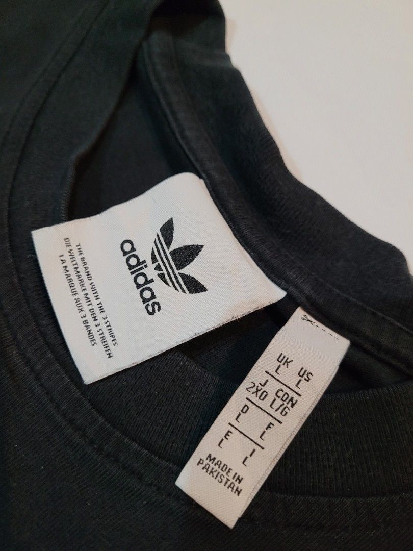 Adidas t shirt tag discount