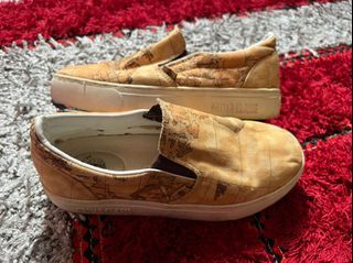 (Category: ) located in . Submitted by fariqqq (Listing ID 1273058681, Image 1). Description: .