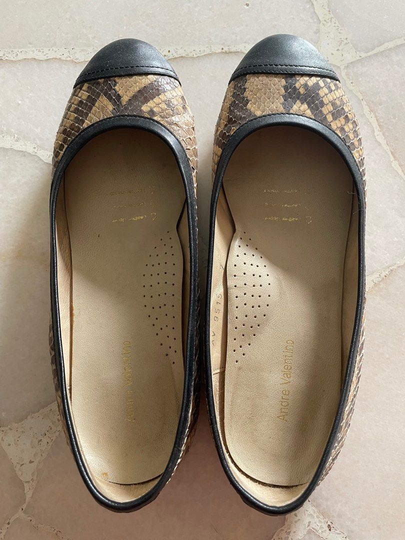 Coach valentino hotsell flat