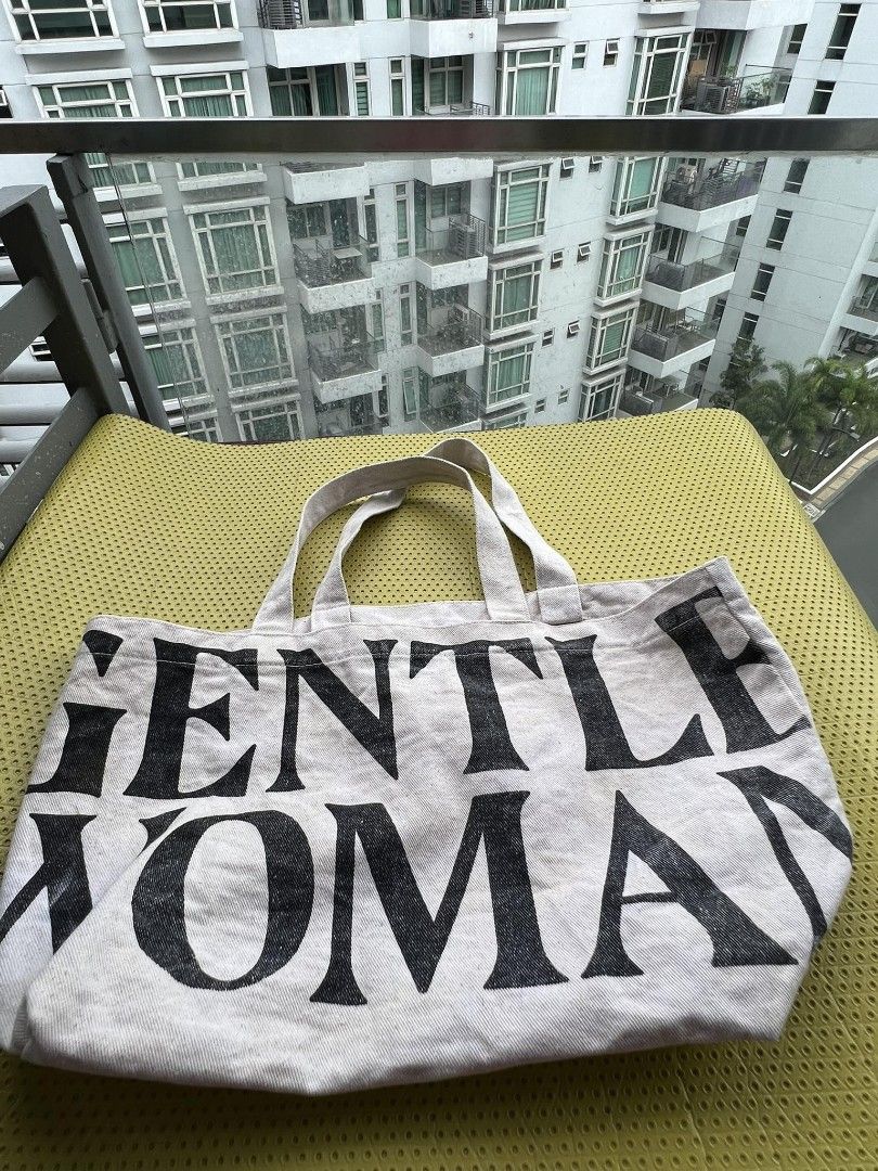 Auth Gentlewoman Tote Bag (Category: Tote Bags) located in Manila. Submitted by christ38121 (Listing ID 1272982498, Image 1). Description: Bought abroad.. Mejo nag fade ang print nya wen I washed it.. But ayos pa nman sya.. No tear...