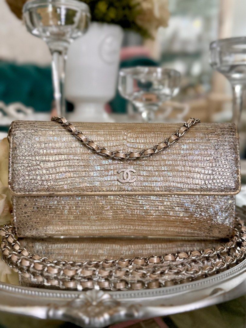 Chanel lizard wallet hotsell on chain