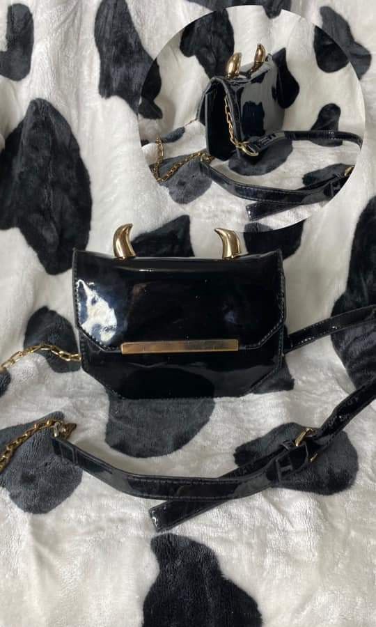 Black hotsell horn bags