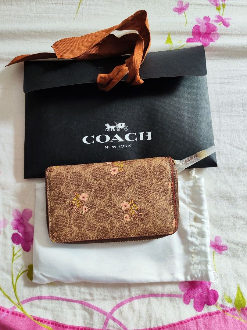 Women's coach sales wallet sale