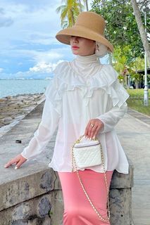 (Category: ) located in . Submitted by alya.shoppe (Listing ID 1272998095, Image 1). Description: .