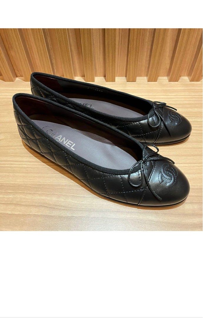 Chanel Ballerina Black Flats 371/2C or exchange for 38C