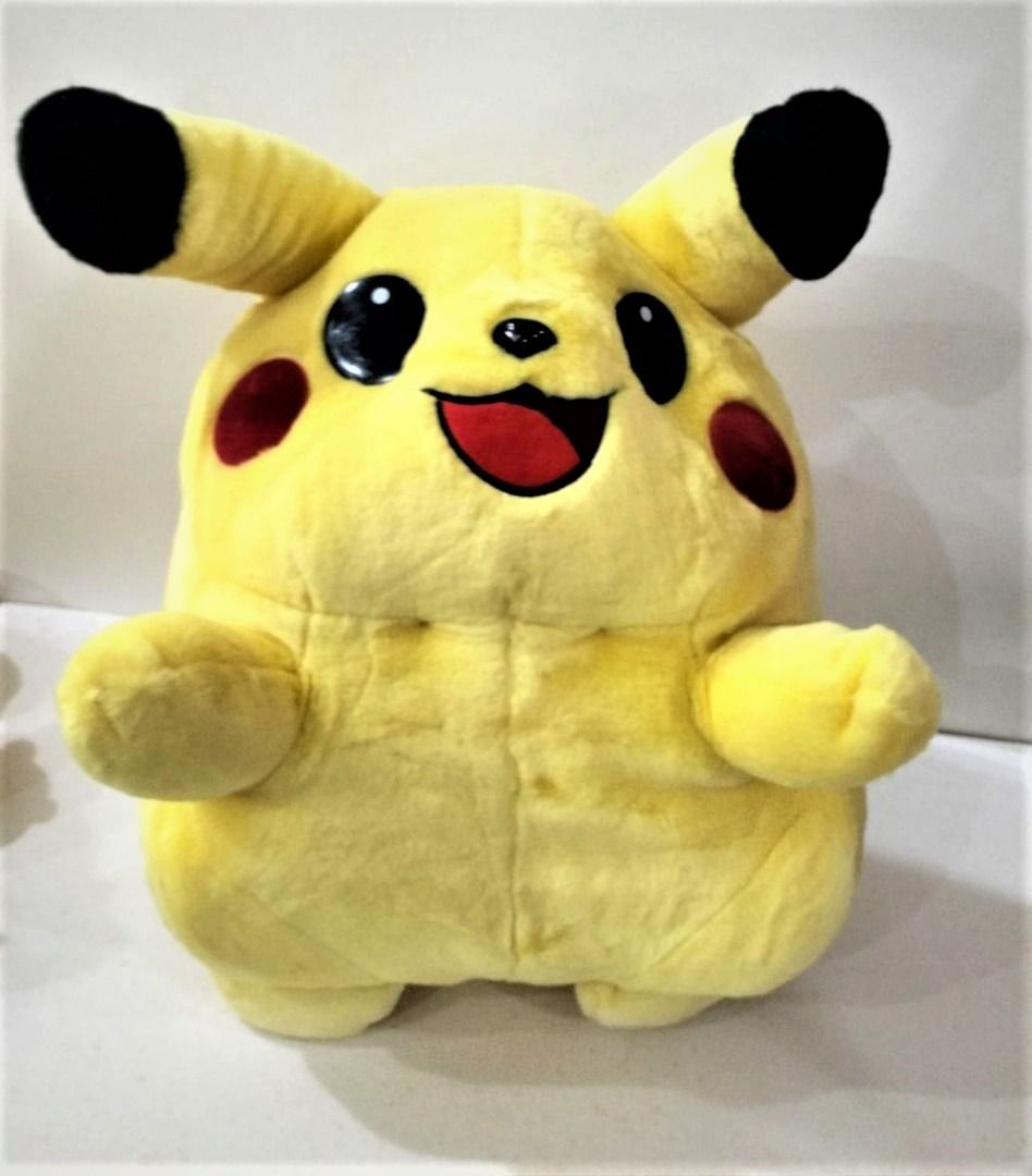 Jumbo pikachu plush top