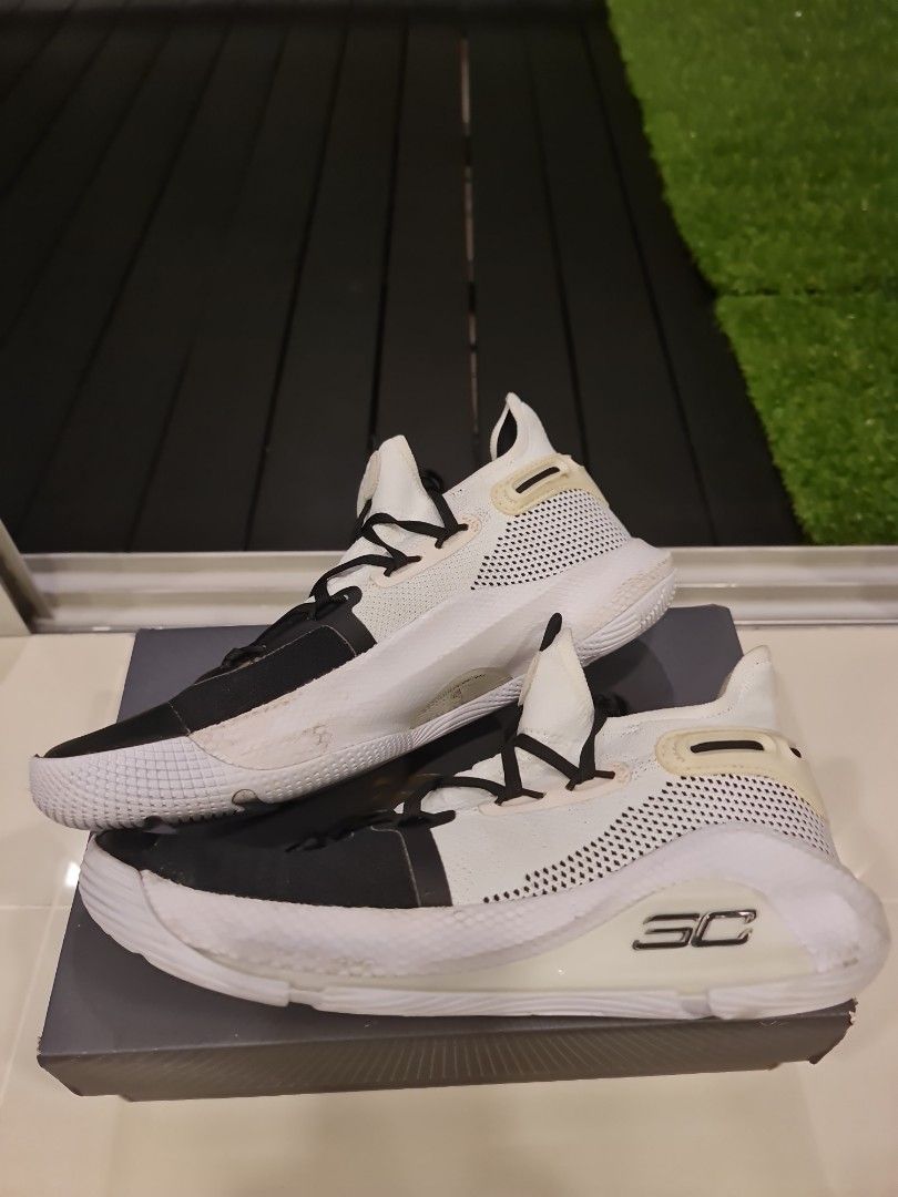 White and discount black curry 6