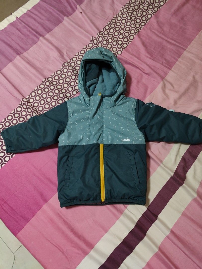 Decathlon childrens on sale waterproof jacket