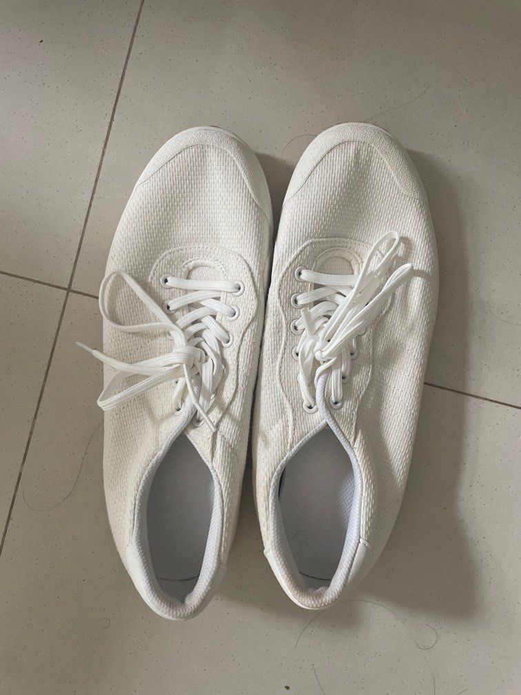 White squash hotsell shoes