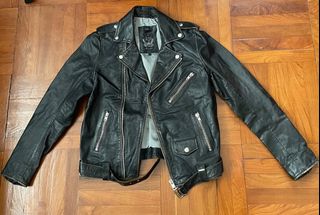 （分類：）位於 。 由 authentic__goods 提交（商品編號 1272946892，圖片 1）。簡介： 。