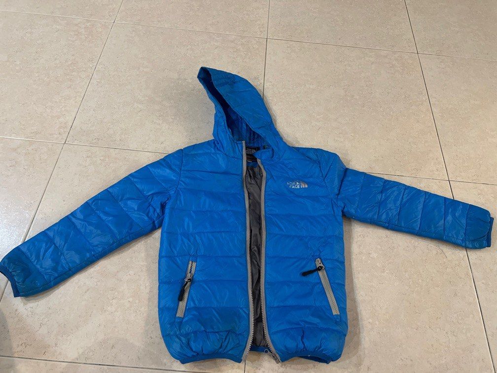 Down jacket (Category: Babies & Kids Fashion) located in Singapore. Submitted by abcfamily (Listing ID 1273042547, Image 1). Description: Winter jacket , can stand negative temperature. .