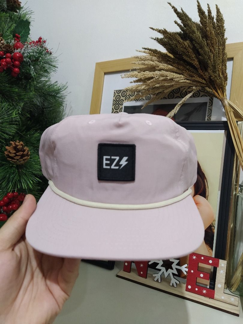 EZ Solar Rope Cap (Category: Caps & Hats) located in Pasay City. Submitted by capnmoore (Listing ID 1272935809, Image 1). Description: EZ Solar Rope Cap Brand New Payment BPI/Gcash Shipping thru LBC Lalamove for nearby areas.