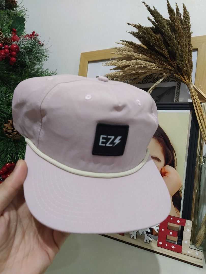 EZ Solar Rope Cap (Category: Caps & Hats) located in Pasay City. Submitted by capnmoore (Listing ID 1272935809, Image 2). Description: EZ Solar Rope Cap Brand New Payment BPI/Gcash Shipping thru LBC Lalamove for nearby areas.