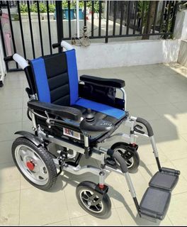 Foldable Electronic Wheel Chair For Sale