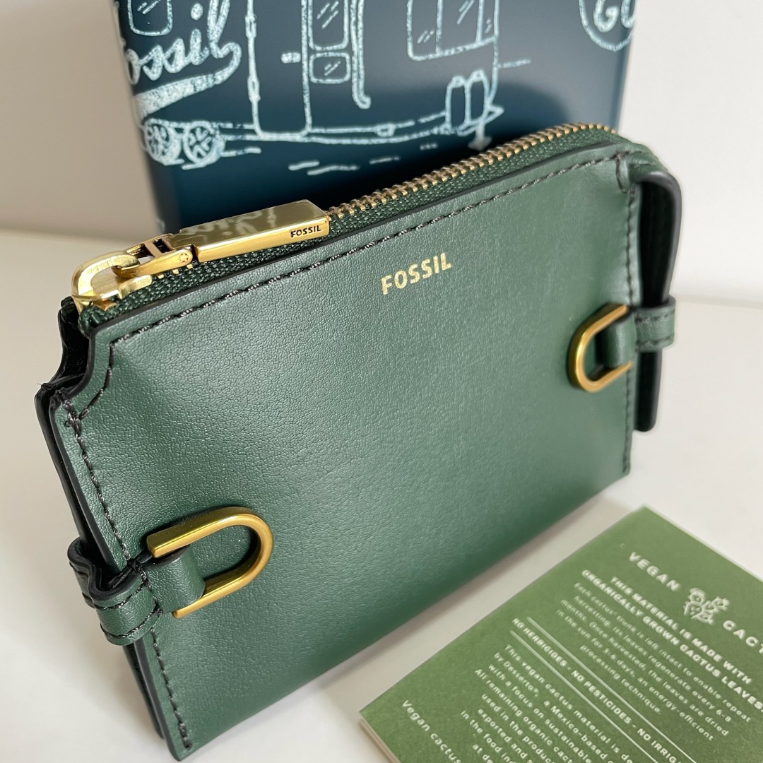 Fossil hotsell vegan bags