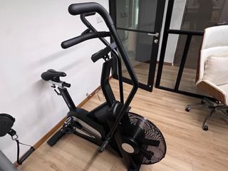 Free gym on sale equipment near me