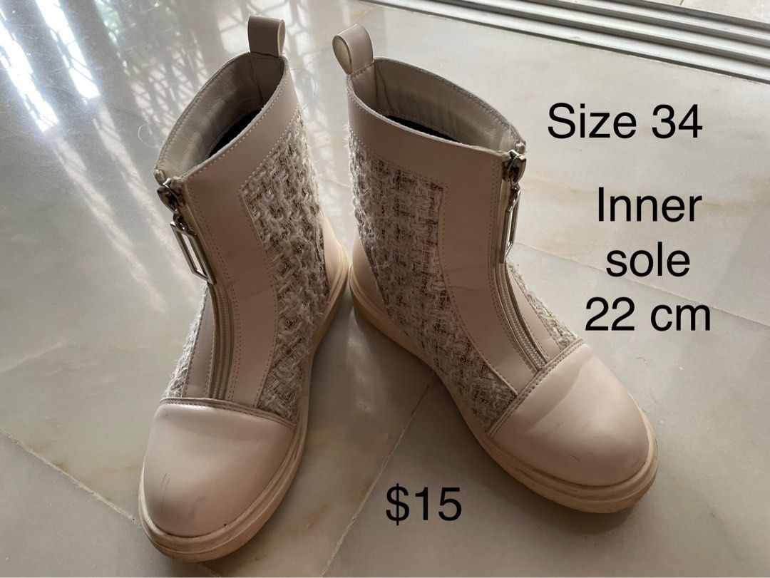Girls boots Women s Fashion Footwear Boots on Carousell