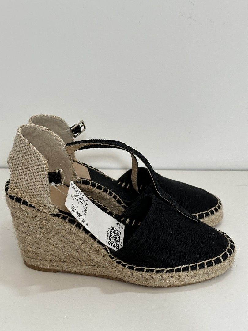 H&m black wedges discount