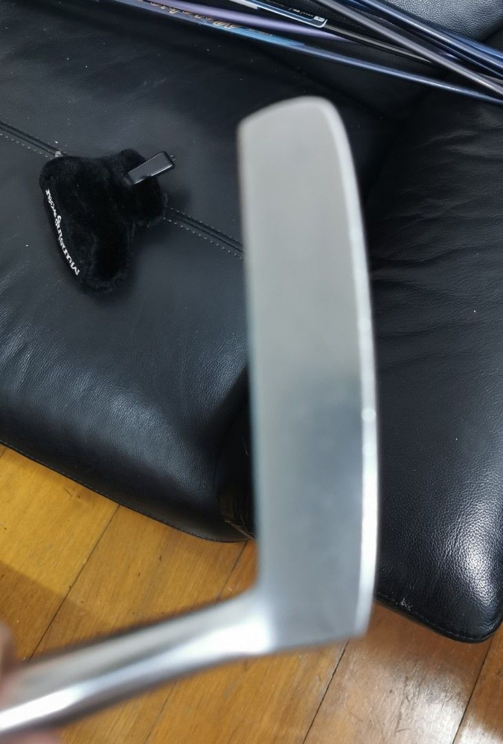 Honma Lefty Putter (Category: Golf) located in Quezon City. Submitted by kimosabeh (Listing ID 1272953652, Image 3). Description: Honma FEL 1005 Classic Putter Left Orientation plays 34 Original Shaft and Grip very good condition MOP: Cash / Gcash / UB Online.