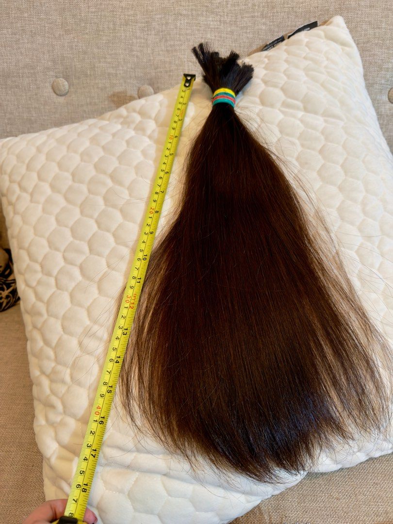 Human Hair 43 inches (Category: Hair Accessories) located in Cebu City. Submitted by interestingfindsCebu032 (Listing ID 1273126301, Image 1). Description: Shiny, Healthy Human hair 100% 43 inches long 150grams Good for those who wants to have hair extensions. Selling for 5,000 .