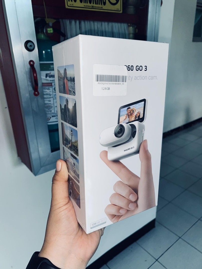 Insta360 GO 3 Tiny Mighty Action Camera 128GB (Category: Video Cameras) located in Makati City. Submitted by techubstoreandaccessories (Listing ID 1272945508, Image 3). Description: INSTA360 PROMO: December 4 to December 29, 2023 only APPLICABLE FOR CASH AND BANK TRANSFER PAYMENT ONLY! X3 - 26,099.00 GO 3 128GB - 26,600.00 FLOW - 7,470.00 LINK - 15,554.00 ALL ACCESSORIES 10% EXCEPT: -Invisible Dive Case -Bike Bundle Ready for Pick-Up / Same Day D