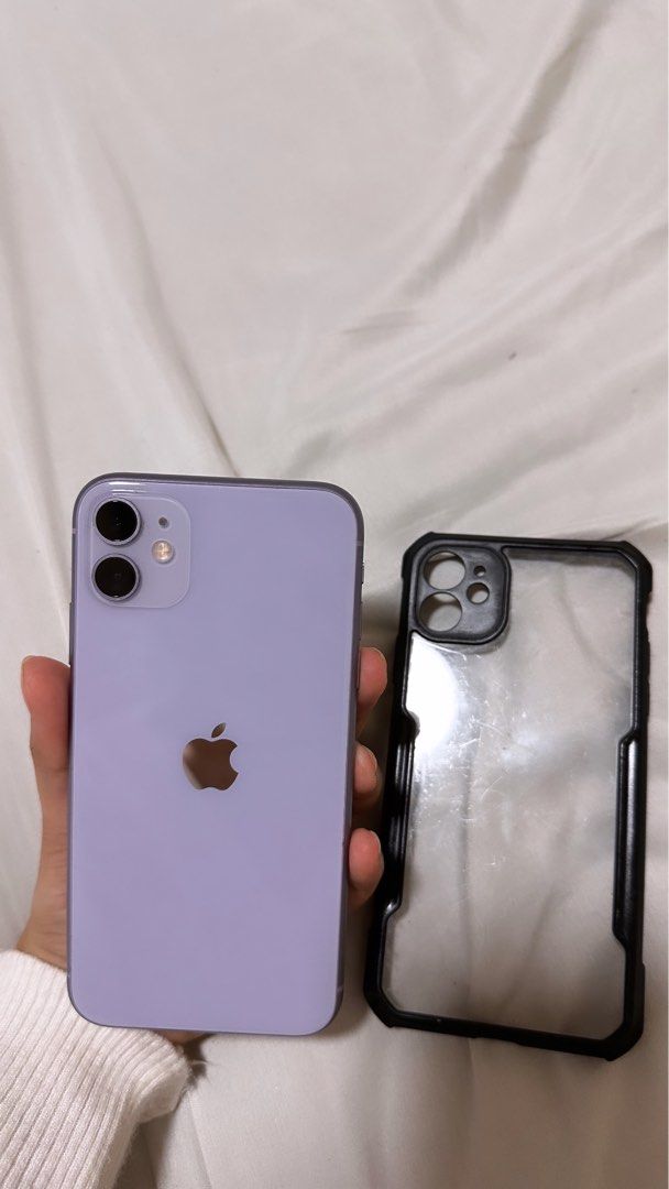 iPhone 11 Purple 64gb with FREE Case (Category: iPhone 11 Series) located in Pateros City. Submitted by declutter.forever (Listing ID 1273064734, Image 2). Description: iPhone 11 Purple 64gb.