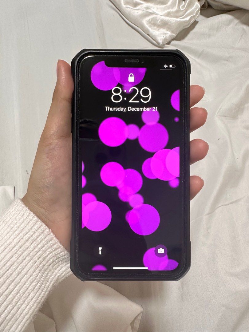 iPhone 11 Purple 64gb with FREE Case (Category: iPhone 11 Series) located in Pateros City. Submitted by declutter.forever (Listing ID 1273064734, Image 3). Description: iPhone 11 Purple 64gb.