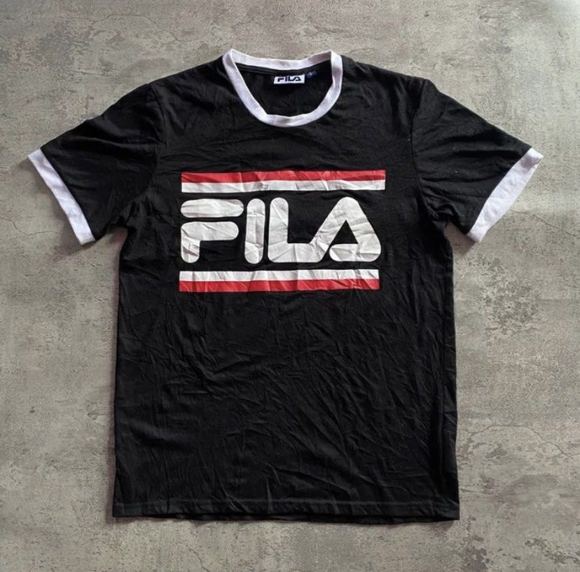 Kaos FILA Size Medium 67x50 cek detail lanjut wa 089664848252