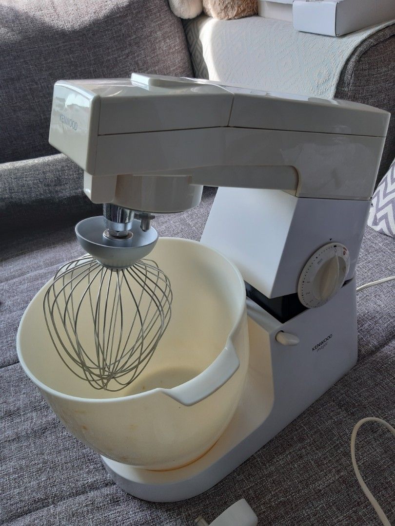 Restoring a Design Icon: The Kenwood Chef Model A701 – Once Around the Block