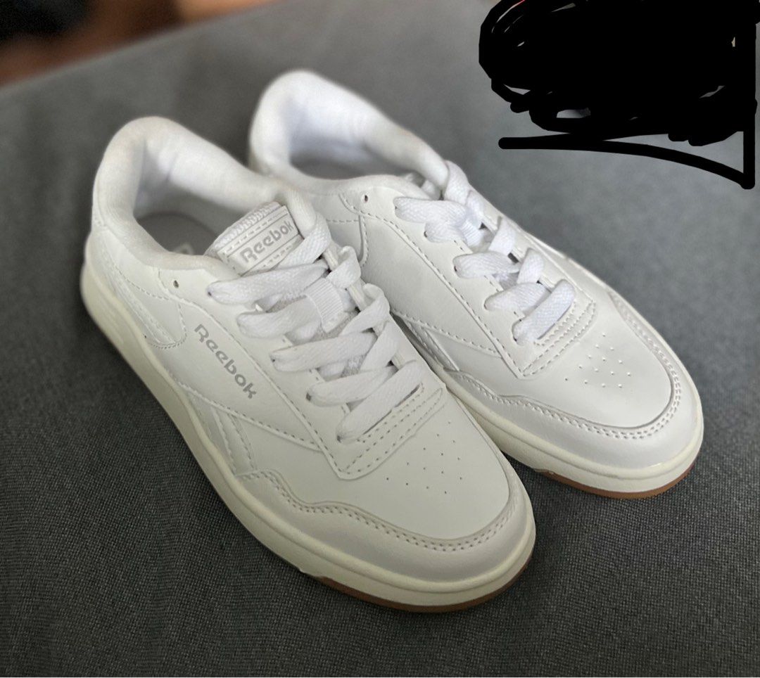 White discount reebok runners