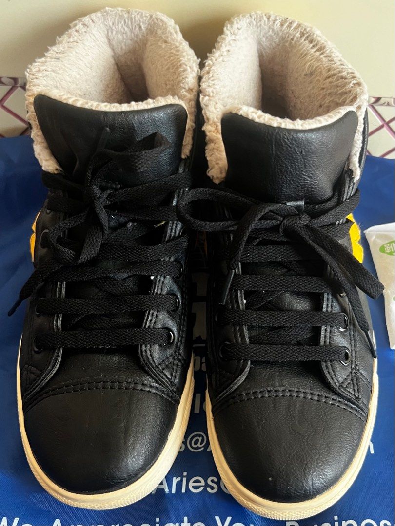 Fur lined discount trainer boots