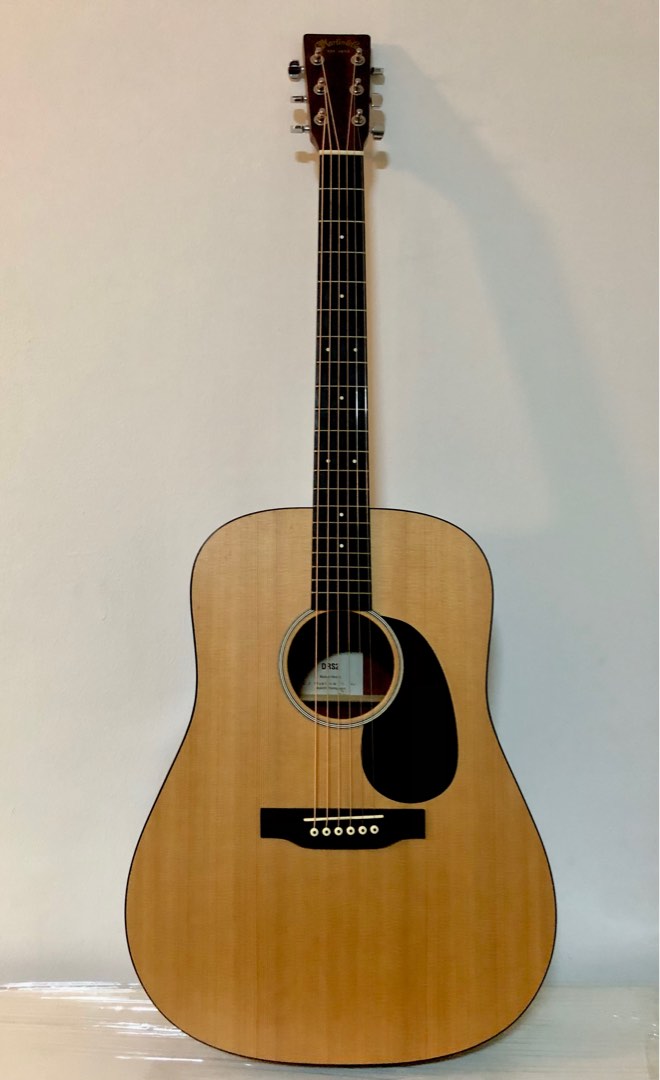 Martin DRS2 Electric Acoustic guitar solid Sitka Spruce Top