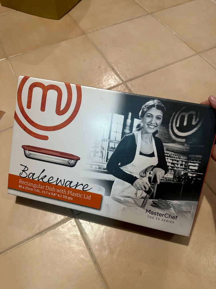 Masterchef rectangular dish with plastic lid, Furniture & Home Living